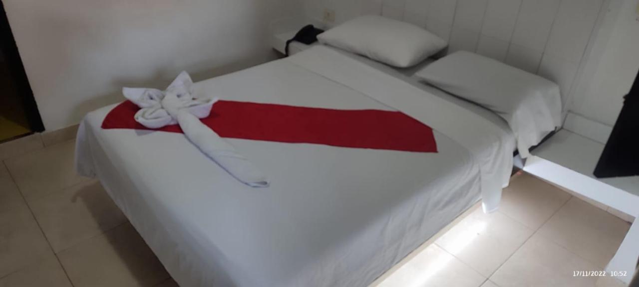 Hotel Marat メデジン エクステリア 写真